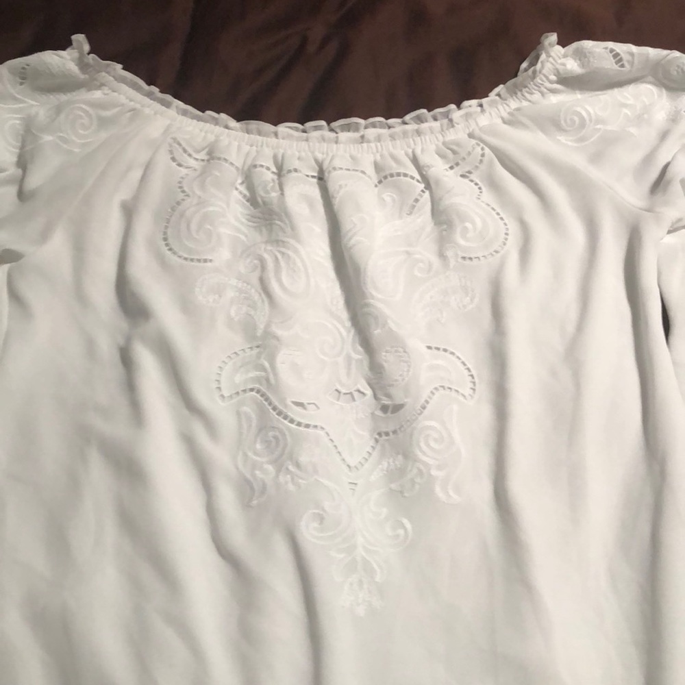 Pretty off the shoulder top